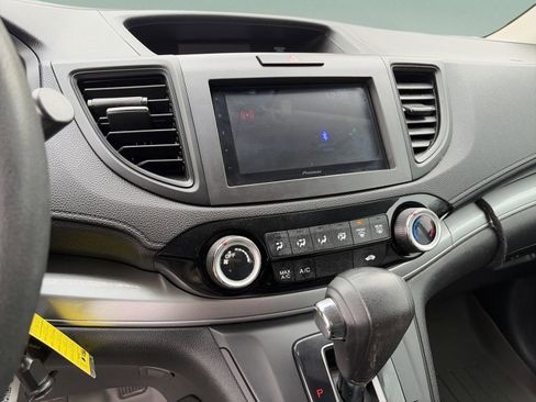 Used 2015 Honda CR-V LX image 11