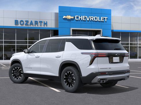 New 2026 Chevrolet Traverse Z71 w/ Enhanced Driving Package image 3