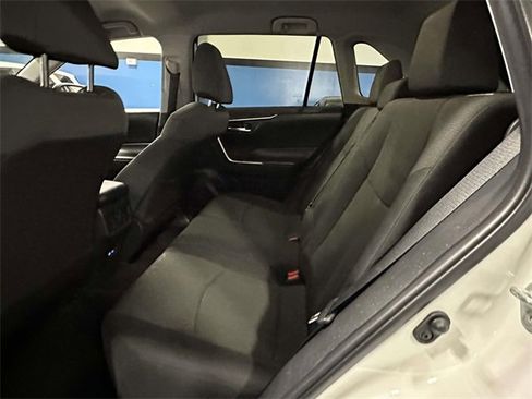 Used 2022 Toyota RAV4 XLE image 14