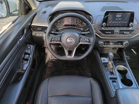 Certified 2020 Nissan Altima 2.5 Platinum FWD image 15