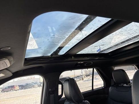 Used 2020 Ford Explorer ST w/ ST Street Pack image 32