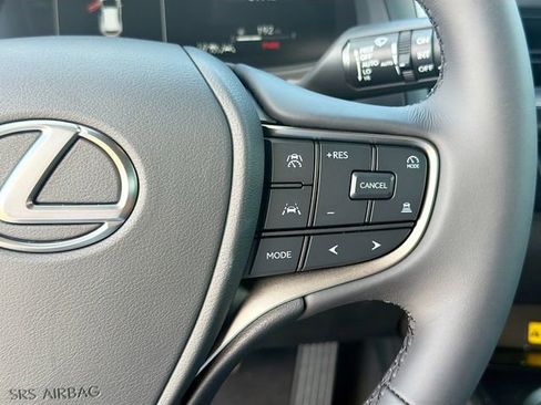 New 2026 Lexus UX 300h FWD image 38