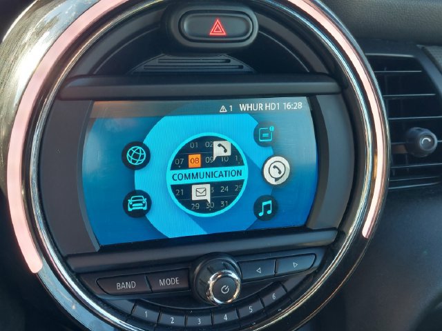 Used 2019 MINI Cooper 4-Door Hardtop FWD image 16