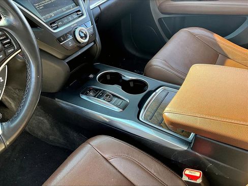 Used 2020 Acura MDX SH-AWD w/ Technology Package image 11