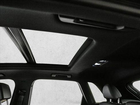 Used 2025 Audi Q3 2.0T Premium Plus w/ Premium Plus Package image 20