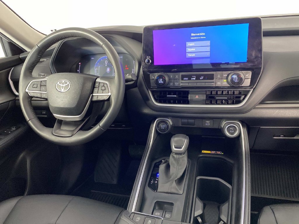 Used 2024 Toyota Grand Highlander AWD image 13