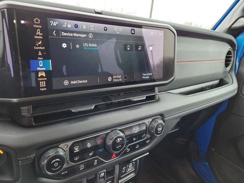 Used 2024 Jeep Wrangler Unlimited Rubicon w/ Technology Group image 26