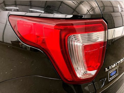 Used 2019 Ford Explorer Limited AWD/4WD image 30