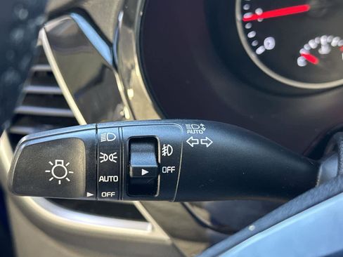 Used 2022 Kia Seltos EX image 28