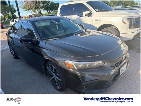 Used 2024 Honda Civic Touring image 1