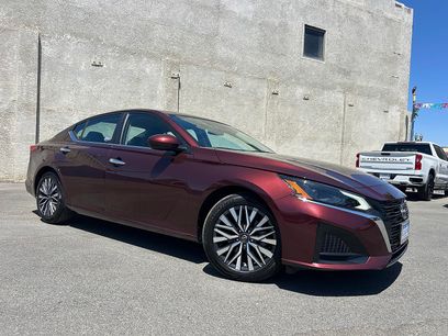 Used 2023 Nissan Altima 2.5 SV