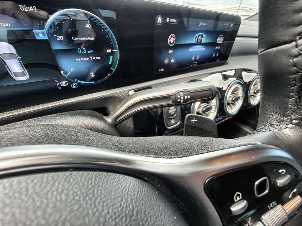 Used 2022 Mercedes-Benz CLA 250 4MATIC image 25