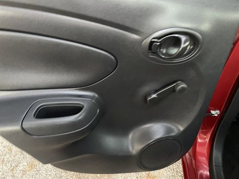 Used 2019 Nissan Versa S Plus image 13