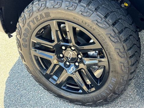 Certified 2024 Chevrolet Silverado 1500 LT Trail Boss w/ Convenience Package II AWD/4WD image 23