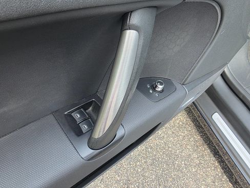 Used 2012 Audi TT 2.0T Prestige image 11