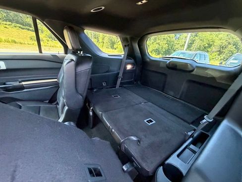 Used 2023 Ford Explorer ST-Line w/ Class IV Trailer Tow Package AWD/4WD image 16