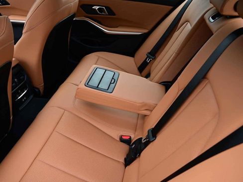 Certified 2025 BMW 330i Sedan w/ Premium Package RWD image 8