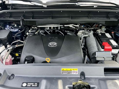 Used 2022 Toyota Highlander XSE image 13