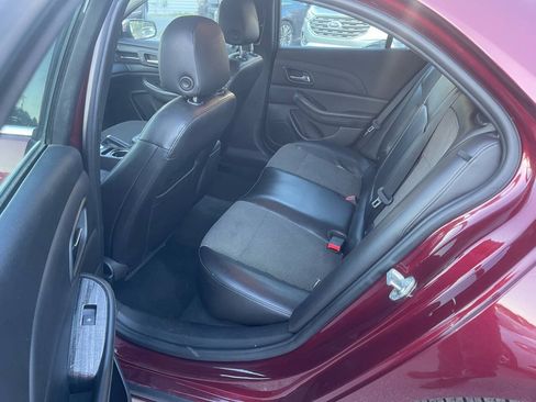 Used 2016 Chevrolet Malibu LT FWD image 27