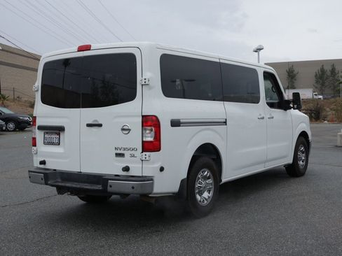 Used 2016 Nissan NV 3500 SL image 4
