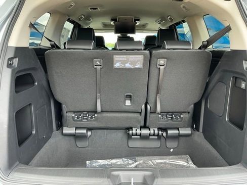 New 2026 Honda Odyssey Elite image 6