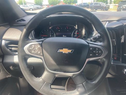 Certified 2023 Chevrolet Traverse LT w/ Rear Camera Mirror Package FWD image 23