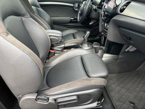Used 2023 MINI Cooper S w/ Signature Upholstery Package FWD image 20