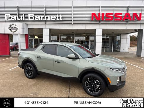 Used 2023 Hyundai Santa Cruz SEL image 6