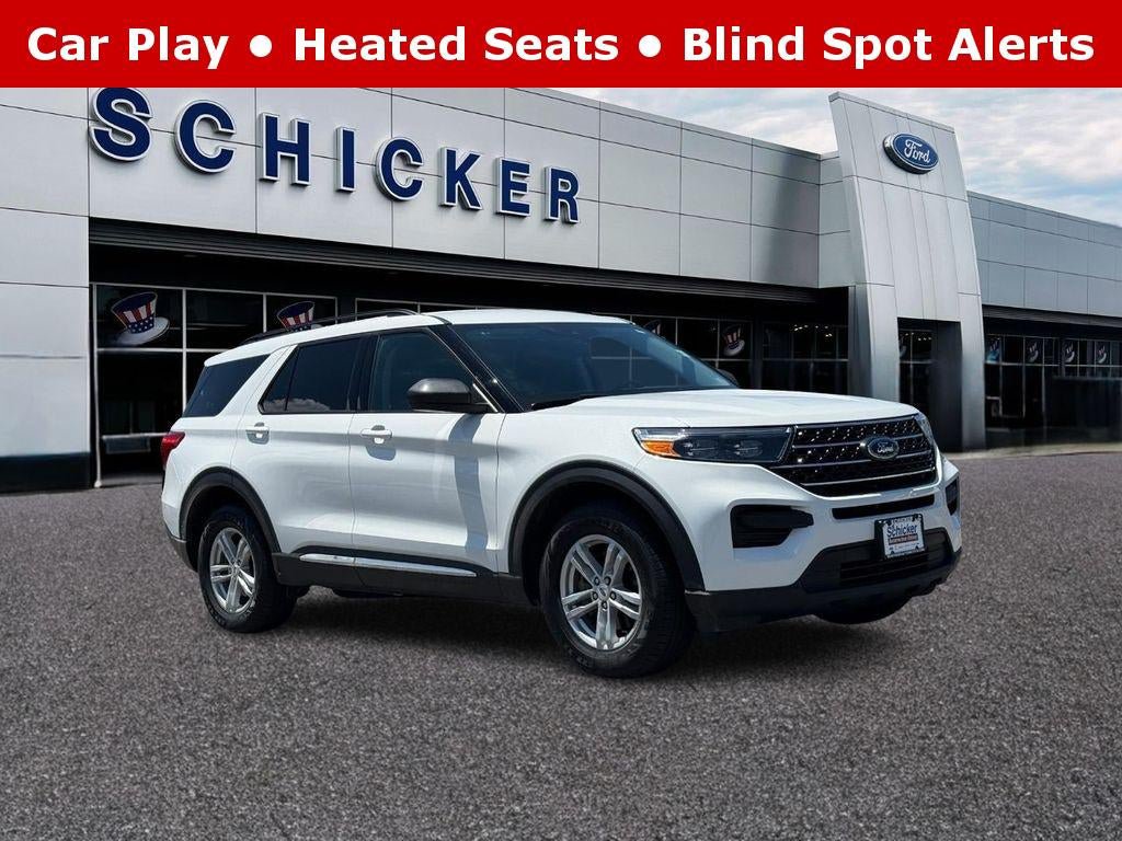 Used 2023 Ford Explorer XLT AWD/4WD image 1
