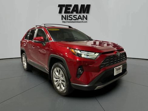 Used 2025 Toyota RAV4 Limited image 1