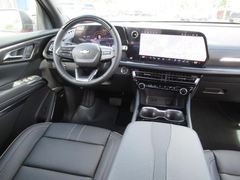 New 2026 Chevrolet Traverse High Country FWD image 13