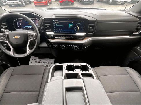 Used 2024 Chevrolet Silverado 1500 LT image 14