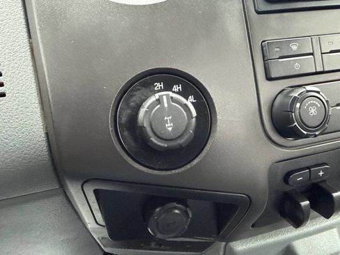 Used 2015 Ford F350 XL image 20