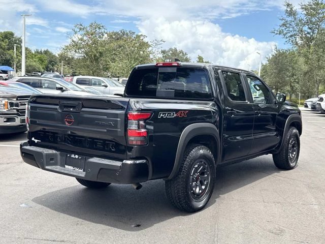 Used 2026 Nissan Frontier PRO-4X AWD/4WD image 2