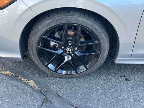 Used 2025 Honda Civic Sport image 15
