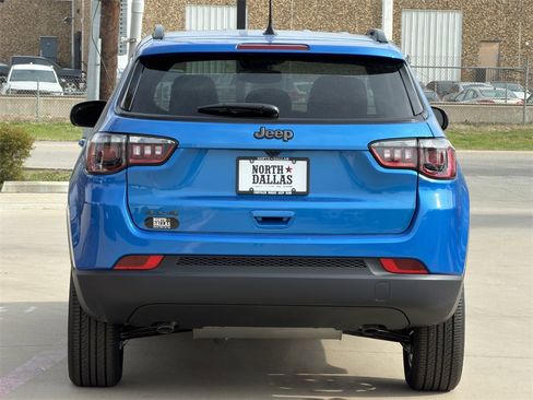 New 2026 Jeep Compass Latitude image 6