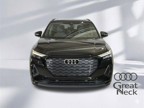 Used 2024 Audi Q4 e-tron Premium AWD/4WD image 21