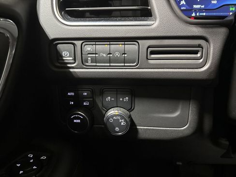 Used 2024 Chevrolet Tahoe LT AWD/4WD image 18