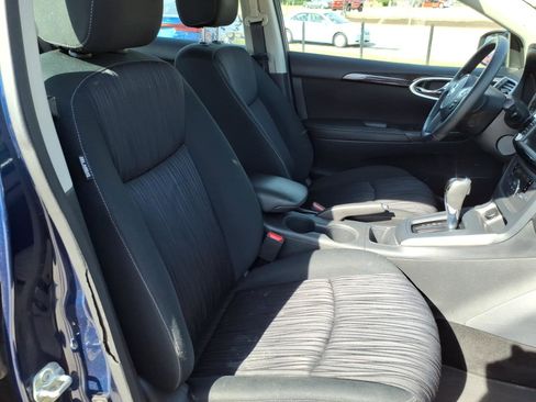 Used 2019 Nissan Sentra SV FWD image 16