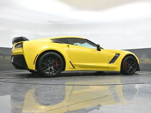 Used 2016 Chevrolet Corvette Z06 w/ Z07 Performance Package image 37