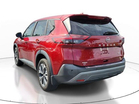 Used 2023 Nissan Rogue SV FWD image 5