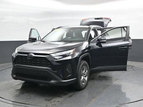 Used 2024 Toyota RAV4 XLE w/ Weather Package AWD/4WD image 46