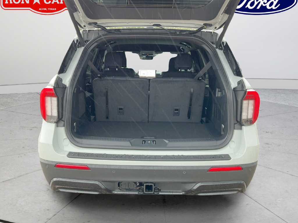 New 2027 Ford Explorer ST-Line w/ Premium Package RWD image 21