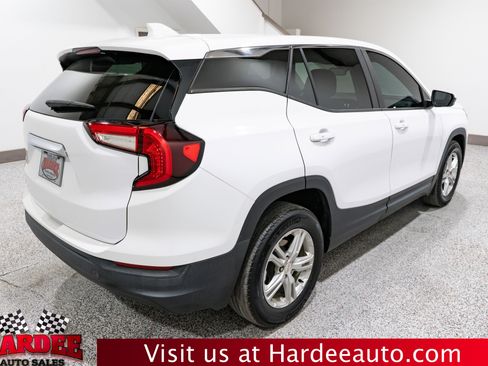 Used 2022 GMC Terrain SLE image 5