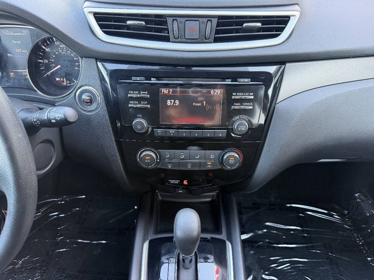 Used 2016 Nissan Rogue SV AWD/4WD image 11