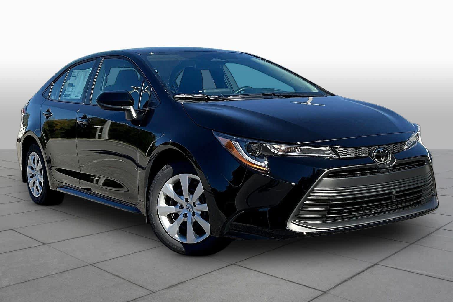 New 2027 Toyota Corolla LE FWD image 2