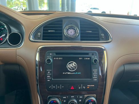 Used 2017 Buick Enclave Leather w/ Enclave Sport Touring Edition FWD image 9
