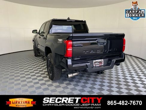 Used 2026 Toyota Tacoma TRD Off-Road AWD/4WD image 5