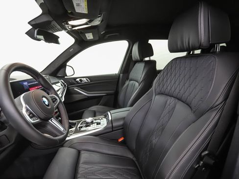 Used 2026 BMW X7 M60i AWD/4WD image 11