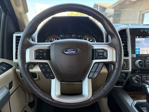 Used 2018 Ford F150 Lariat w/ Equipment Group 502A Luxury image 13